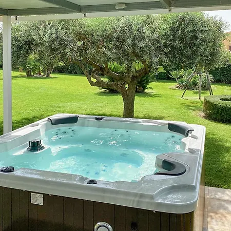 2 Bedroom In Donnalucata (Sicily)
